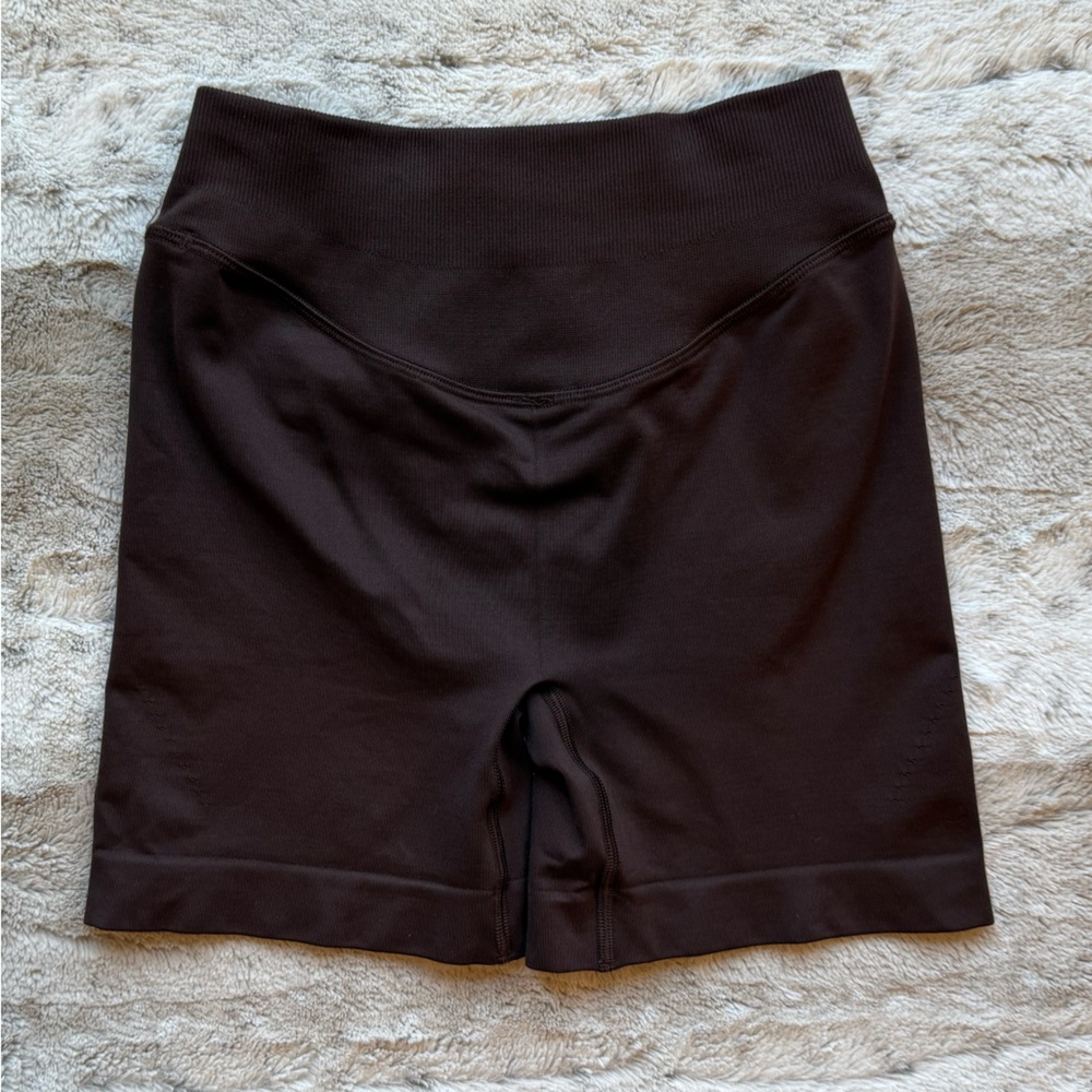 NWOT GYMSHARK Sweat Seamless Shorts in Shadow Brown Size XS - Picture 6 of 14